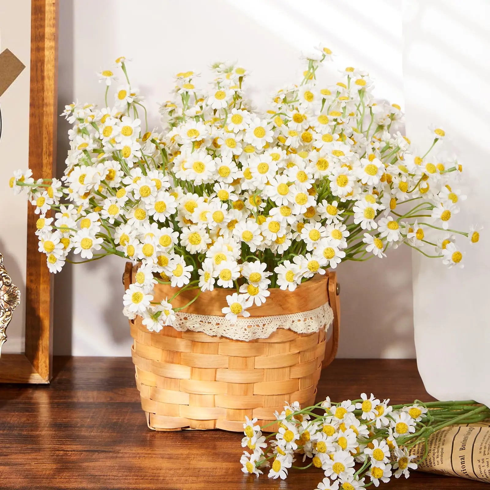 12pcs Artificial Daisy Flowers Small Daisy Fake Flower Bouquet for Valentines Party Table Decoration DIY Home Wedding Decor
