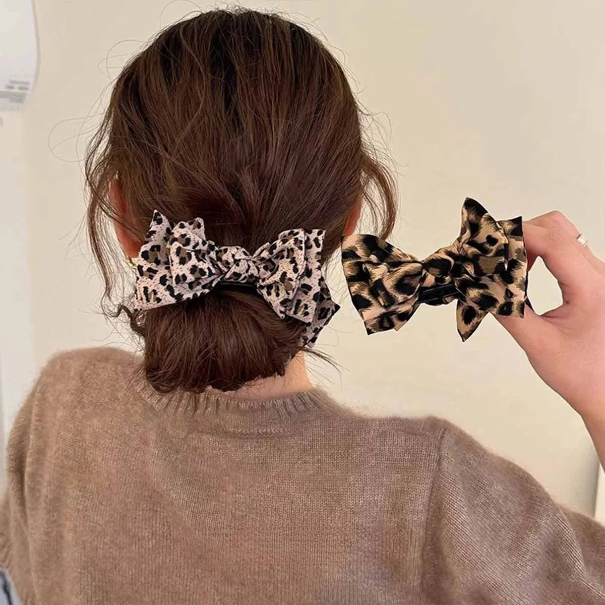 Vintage Leopard Print Bow