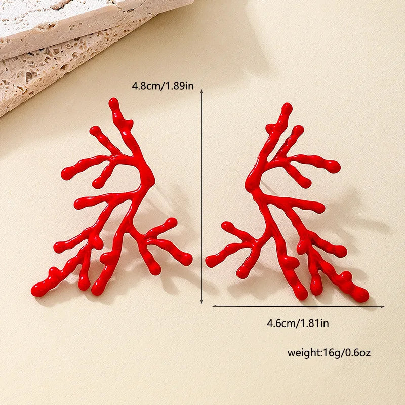 Bohemia Charm Trendy Irregular Exaggeration Red Coral Branch Stud Earrings for Women Personality Summer Beach Jewelry Accessory