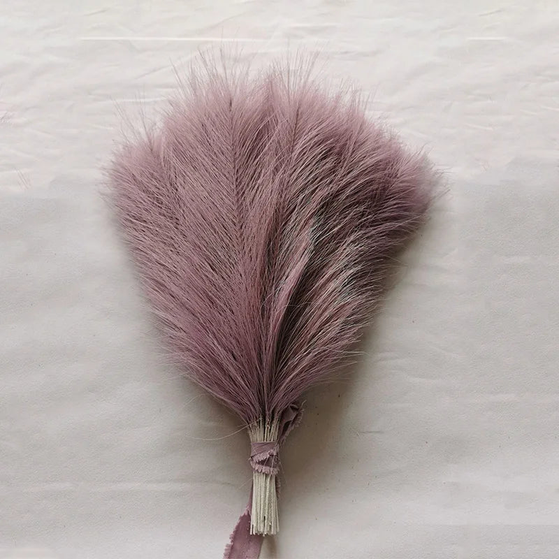 Artificial Pampas Grass Bouquet – Fluffy Boho Decor for Home, Wedding & Party Styling