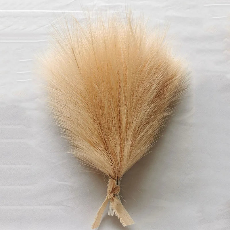 Artificial Pampas Grass Bouquet – Fluffy Boho Decor for Home, Wedding & Party Styling