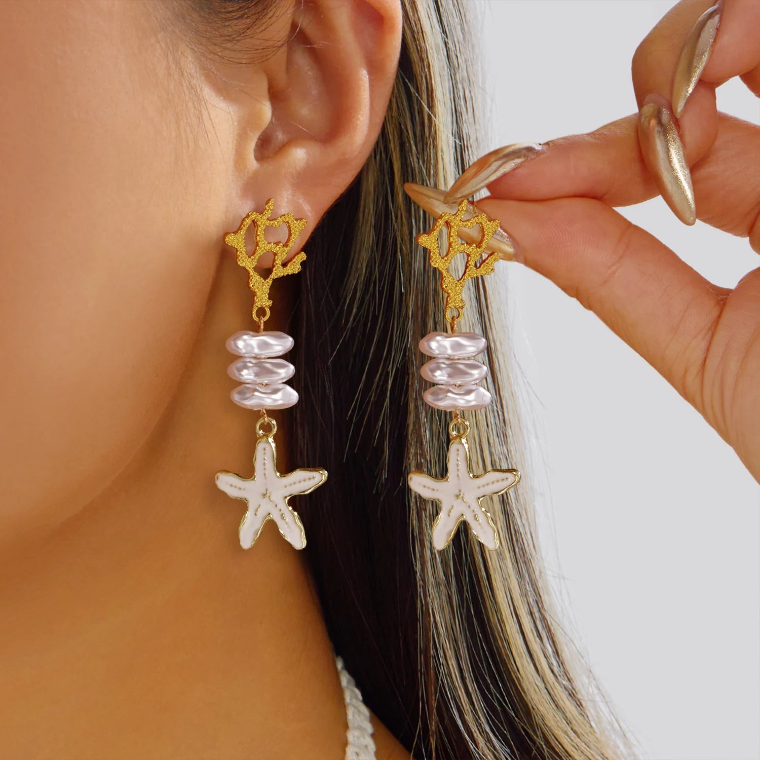 Boho Gold Color Coral Branch Earrings for Women Elegant 3D Textured Red Accents Dangle Earrings Summer Artistic Jewelry Gift
